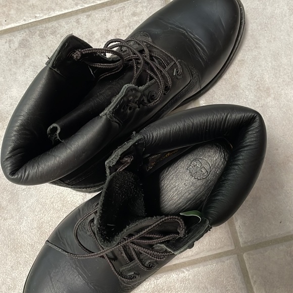 Black Timberland boots - Picture 7 of 7